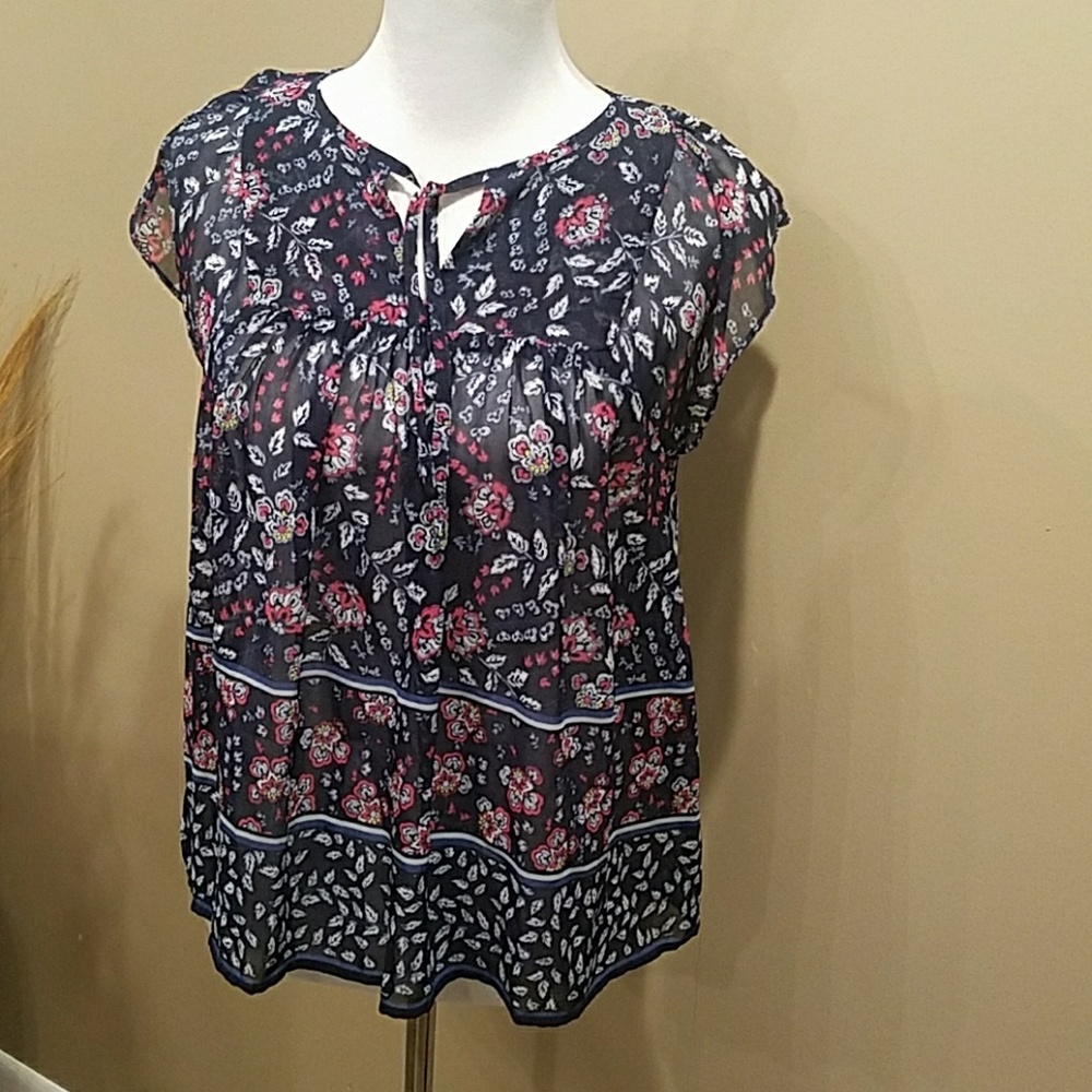 NWT Gap Navy Floral Flutter Sleeve Top